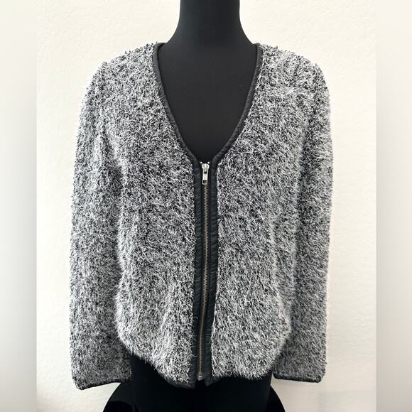 TROUVÉ | Cropped Contemporary Black White Textured Zip Jacket | Size Large - Picture 2 of 8